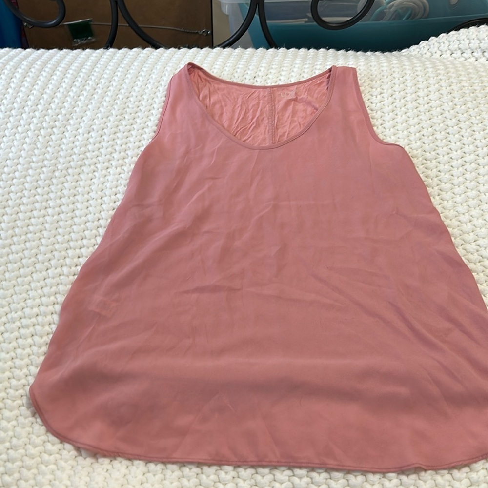 3/$20 ✨ Loft Tank Top Size SP